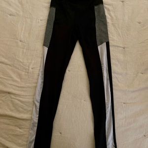 So athletic leggings with pockets